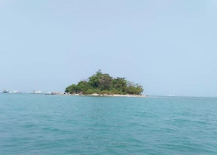 Pulau merak kecil